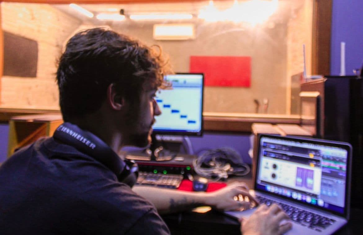 Gabriel Bebici in studio